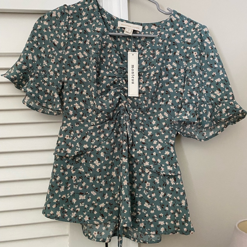 monteau shirt new with tags never worn in excellent condition